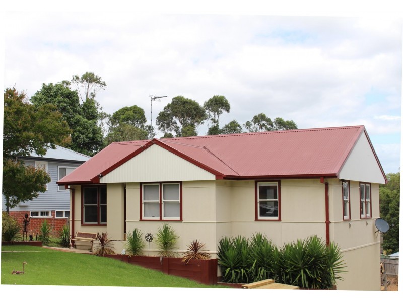 31 Glebe Avenue, Bega NSW 2550