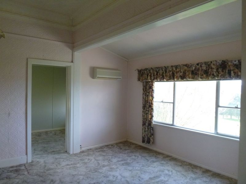 38 Miners Close, Bega NSW 2550