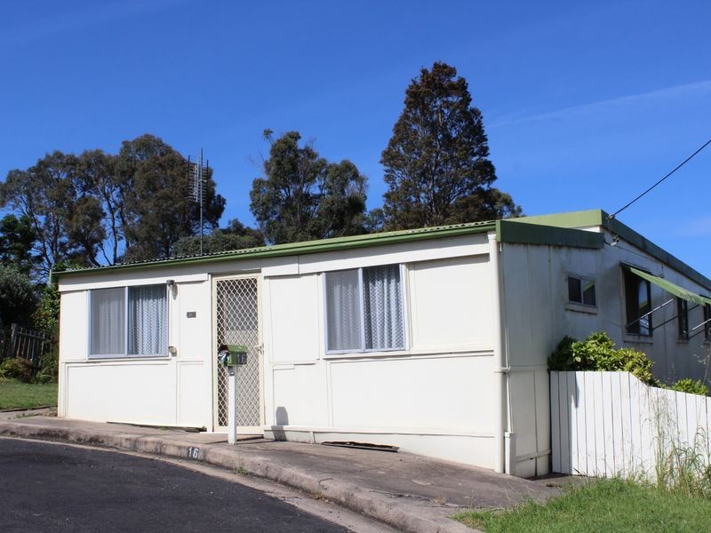 16 Jasper Street, Bega NSW 2550