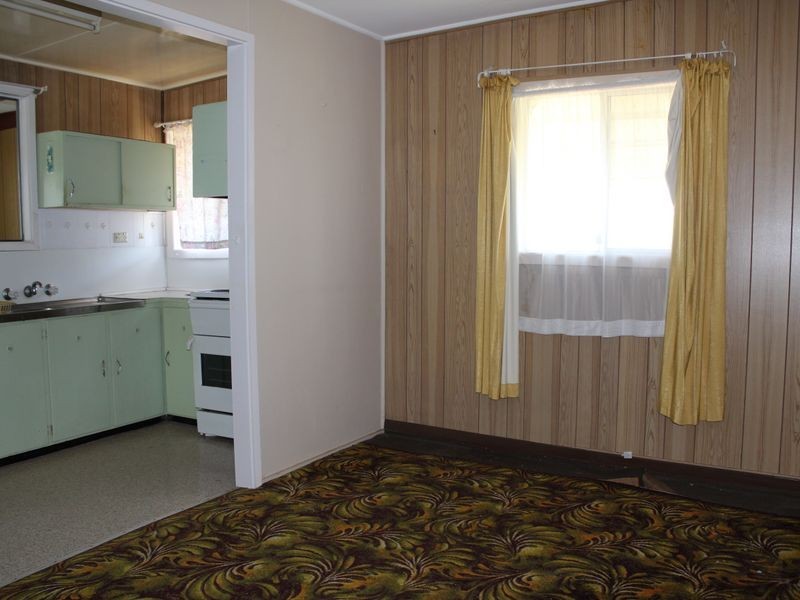 16 Jasper Street, Bega NSW 2550