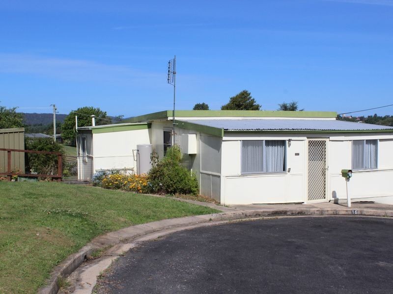 16 Jasper Street, Bega NSW 2550