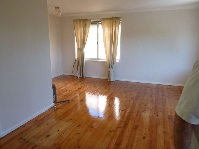 42 Rawlinson Street, Bega NSW 2550