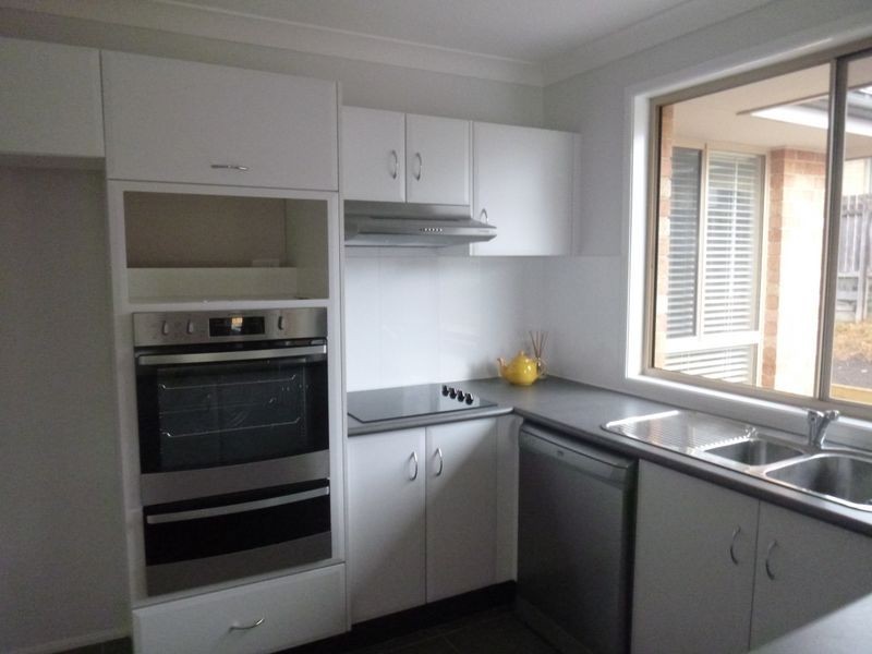 20 Howard Ave, Bega NSW 2550