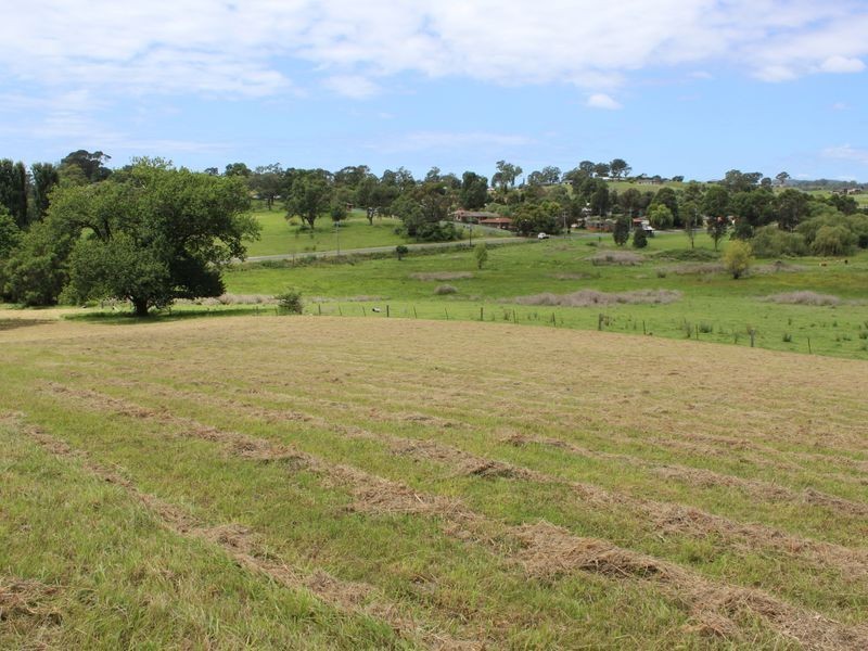 Fronts East St access to Belmore St, Bega NSW 2550