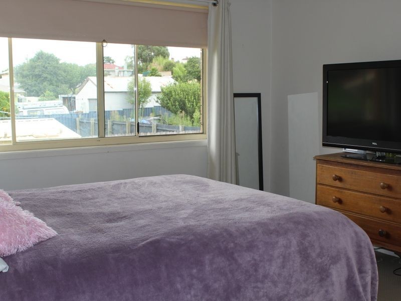 98 Ravenswood Street, Bega NSW 2550