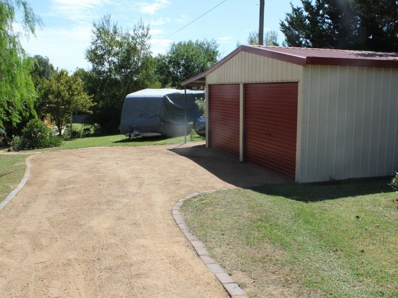 55 Finucanes Lane, Bega NSW 2550