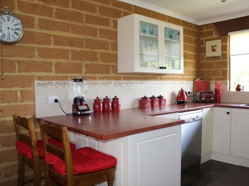 55 Finucanes Lane, Bega NSW 2550
