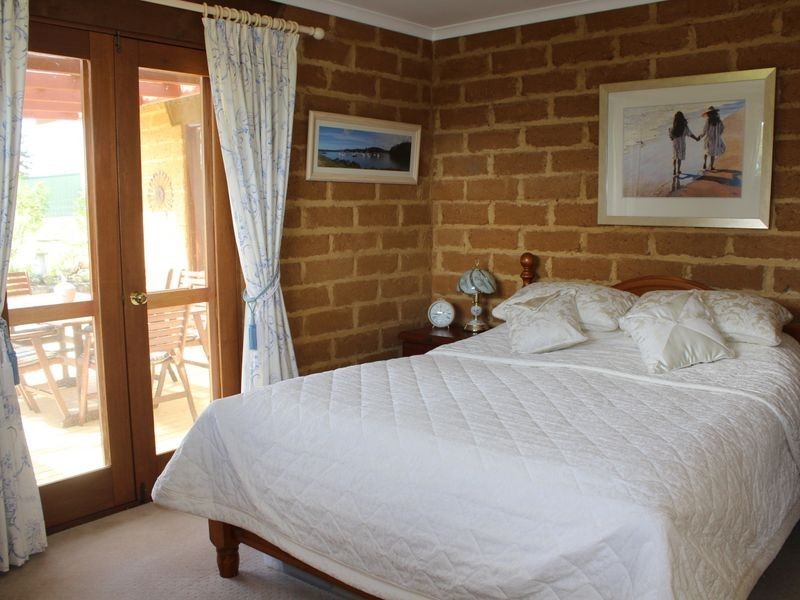 55 Finucanes Lane, Bega NSW 2550