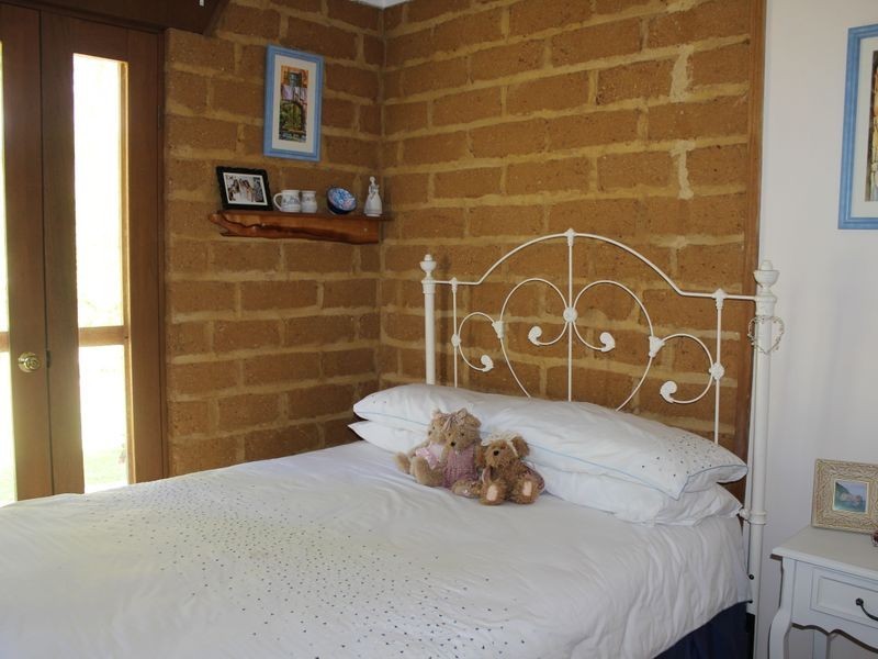 55 Finucanes Lane, Bega NSW 2550