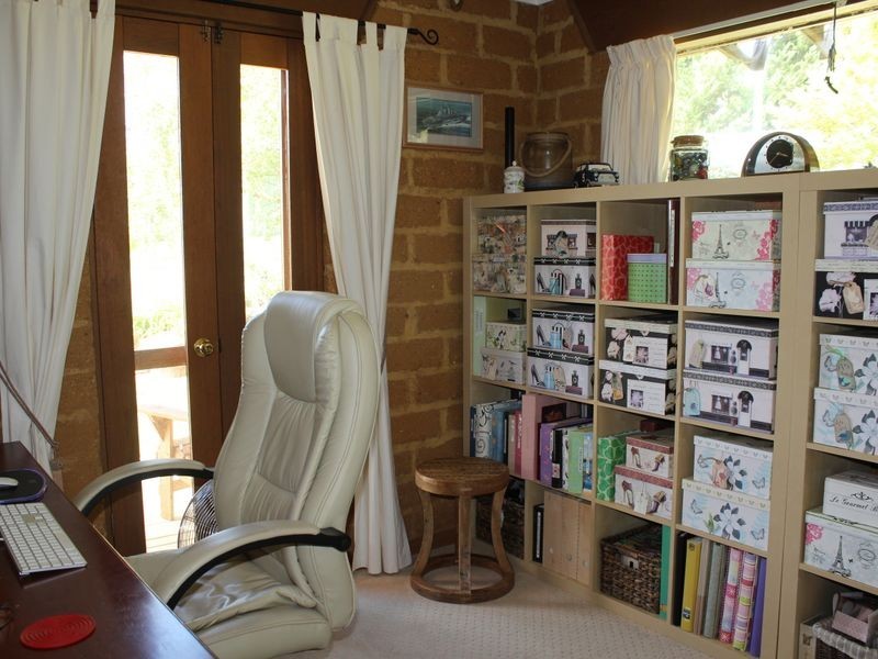 55 Finucanes Lane, Bega NSW 2550