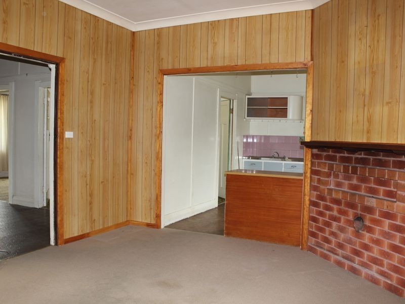 12 Bega Street, Bega NSW 2550