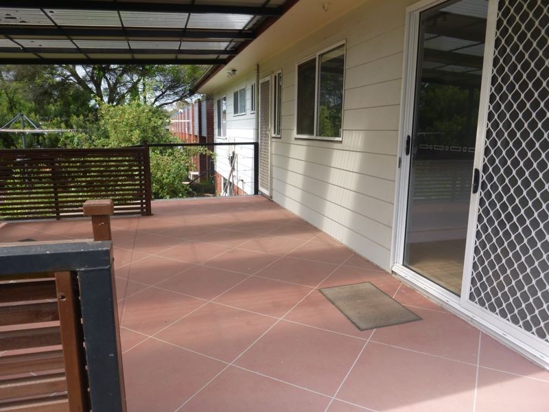 12 Minyama Parade, Bega NSW 2550