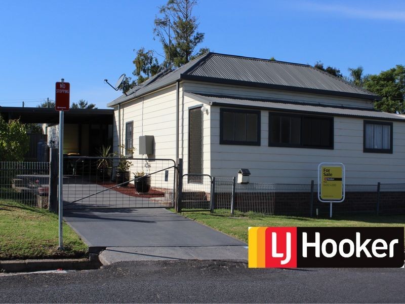 4 Minyama Parade, Bega NSW 2550