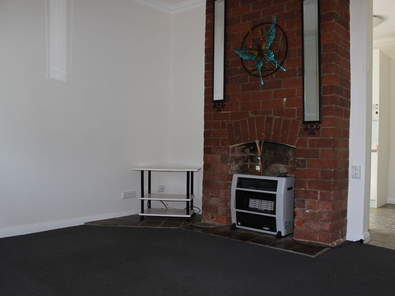 4 Minyama Parade, Bega NSW 2550