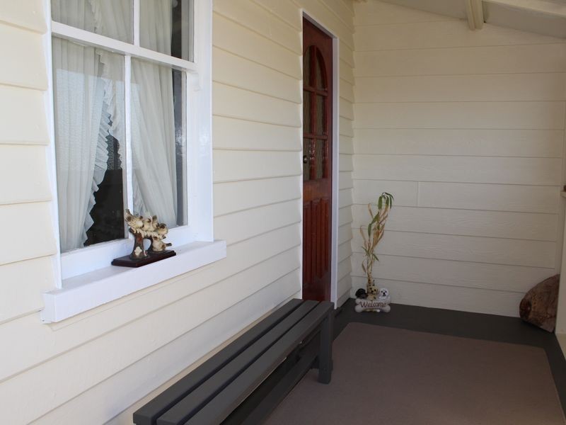 4 Minyama Parade, Bega NSW 2550