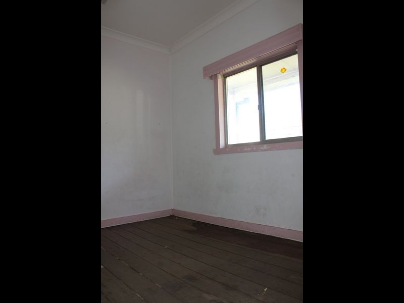 6 Gordon Street, Bega NSW 2550