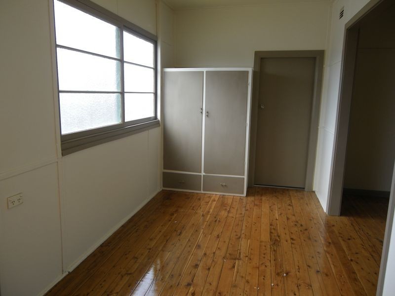 13 Barrack Street, Bega NSW 2550