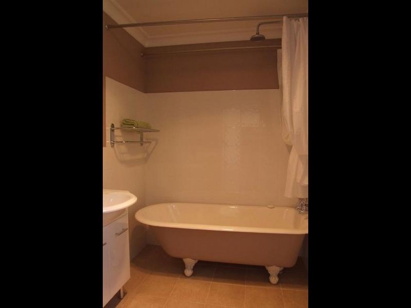 36 Carp Street, Bega NSW 2550
