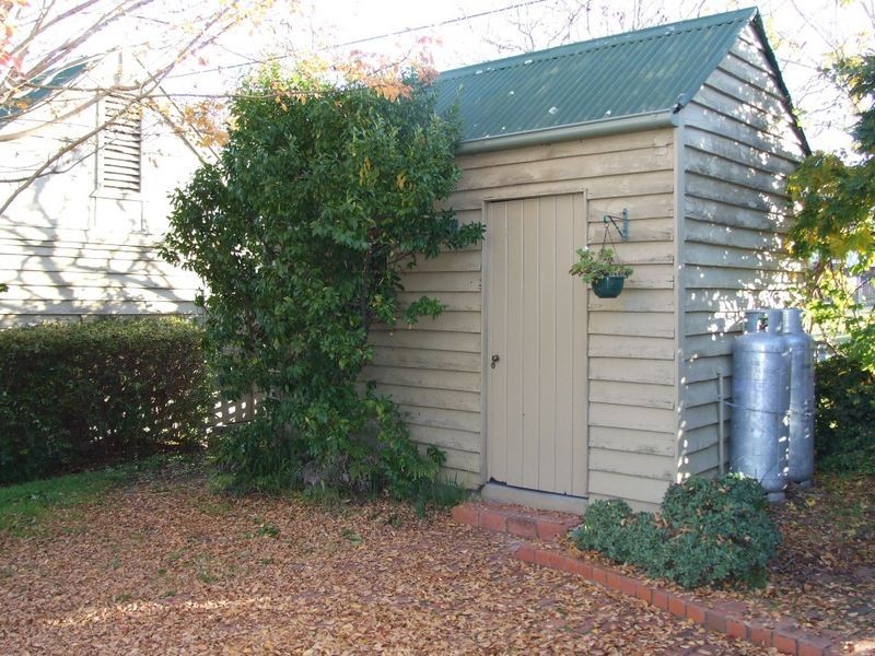 36 Carp Street, Bega NSW 2550