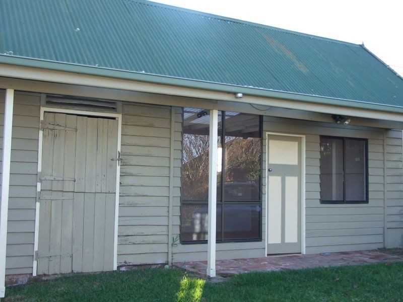 36 Carp Street, Bega NSW 2550