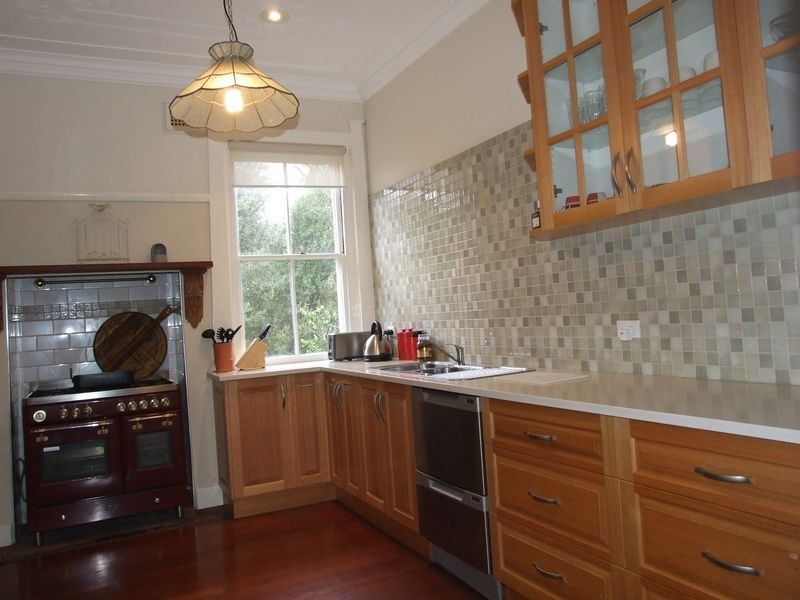 18 High Street, Bega NSW 2550