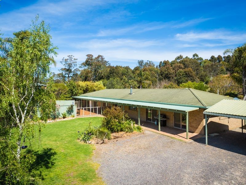 11 Kerrisons Lane, Bega NSW 2550