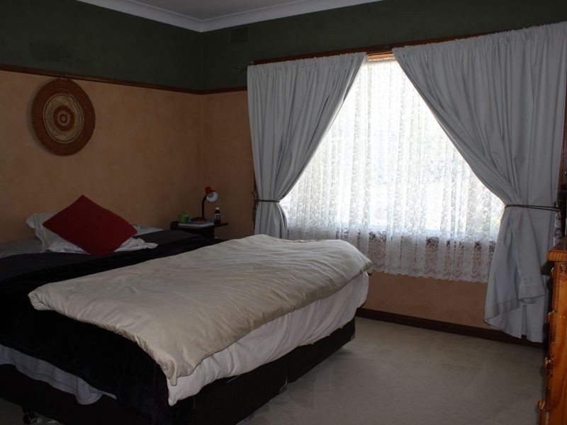 17 Norman Avenue, Bega NSW 2550