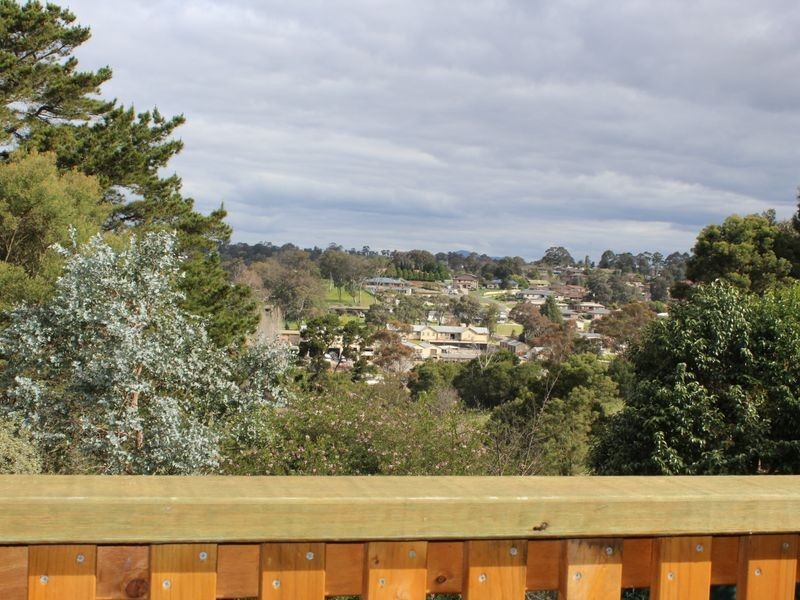 18 Belmore Street, Bega NSW 2550