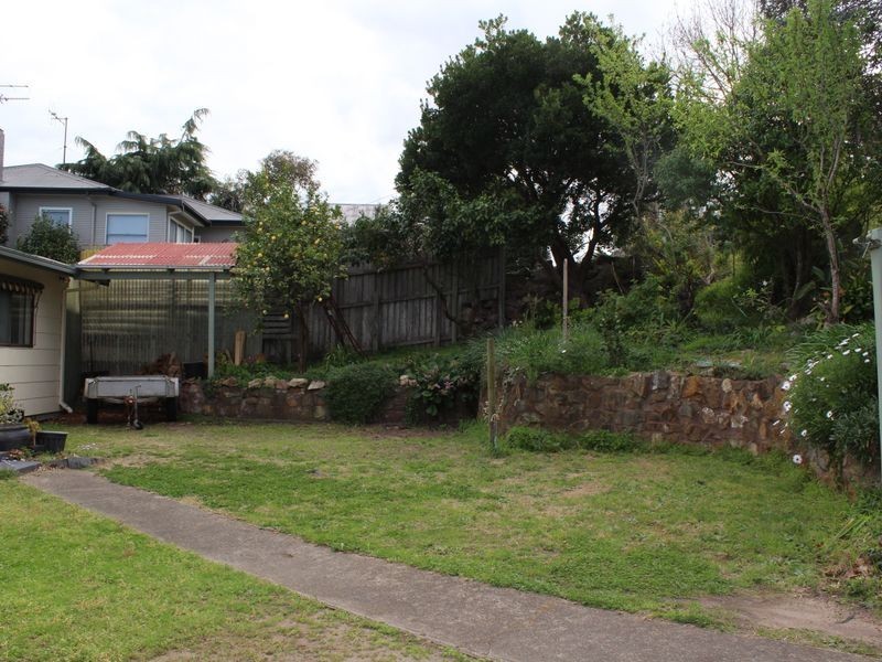 18 Belmore Street, Bega NSW 2550