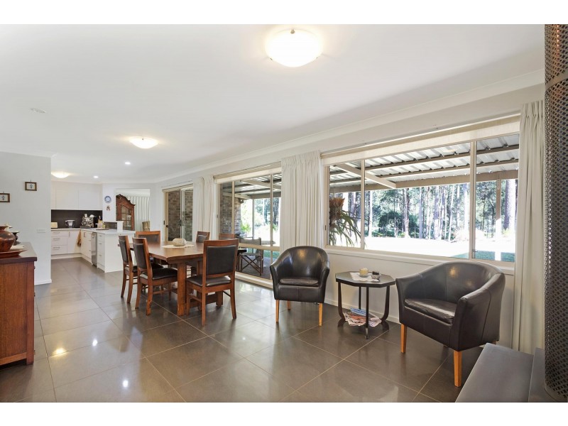 64 Strathmore Crescent, Kalaru NSW 2550