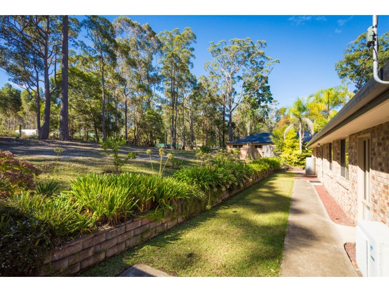 64 Strathmore Crescent, Kalaru NSW 2550
