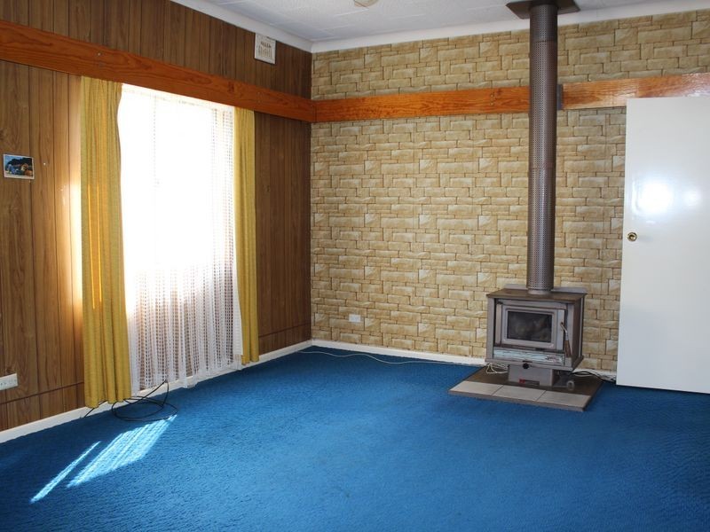 39 Auckland Street, Bega NSW 2550