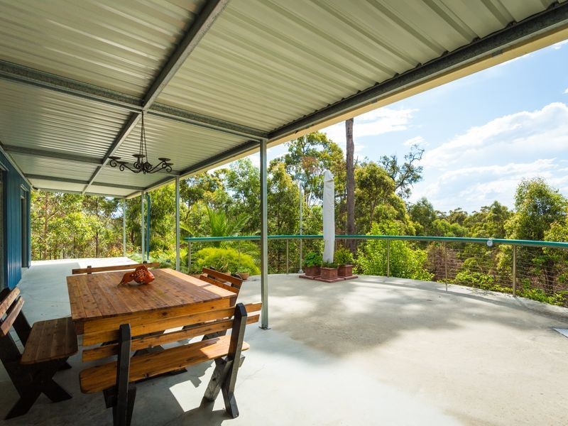 10 Ferntree Lane, Wallagoot NSW 2550