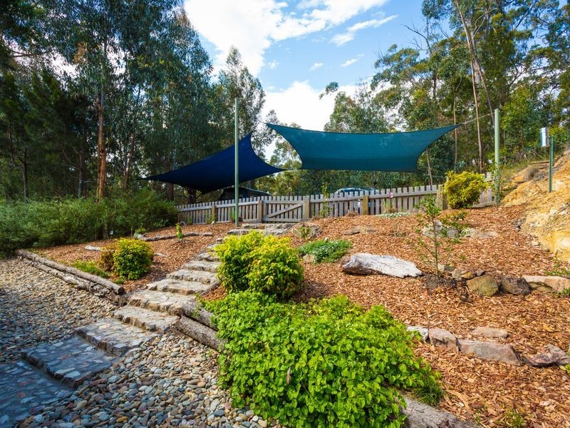 10 Ferntree Lane, Wallagoot NSW 2550