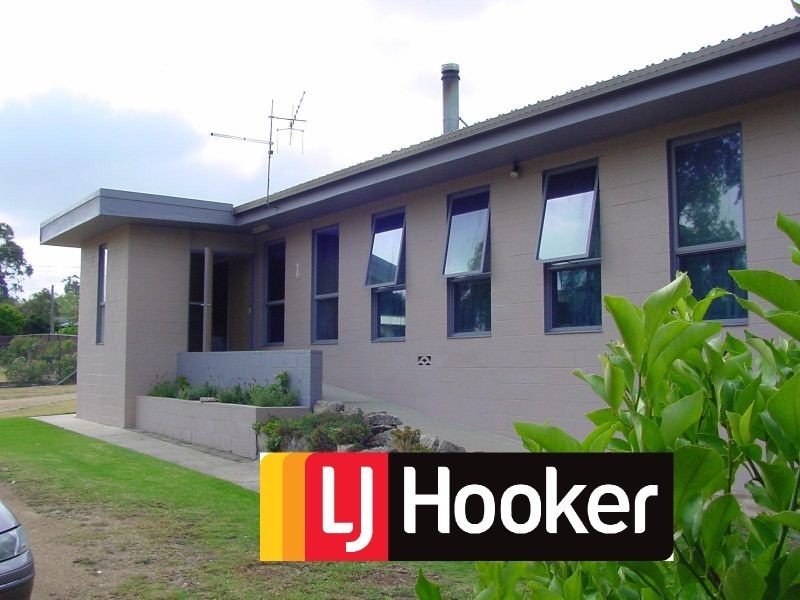 75 Valley Street, Bega NSW 2550