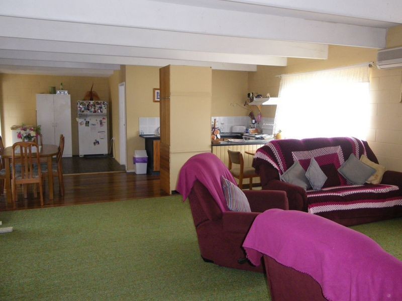 75 Valley Street, Bega NSW 2550