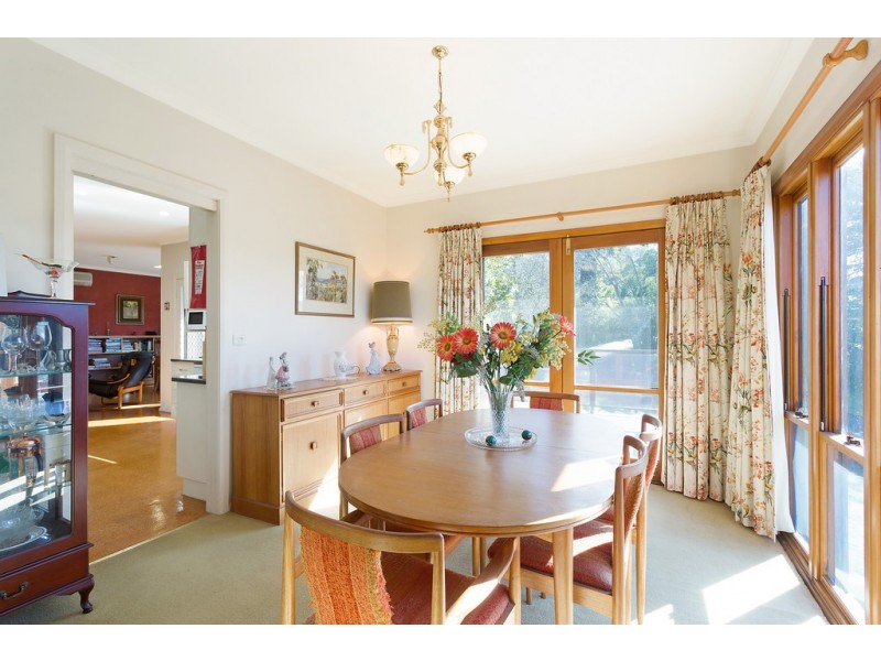 8 Belmore Street, Bega NSW 2550