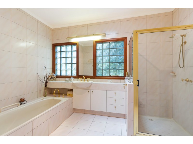 8 Belmore Street, Bega NSW 2550