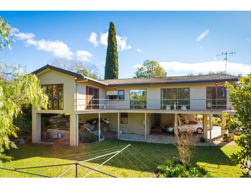 8 Belmore Street, Bega NSW 2550