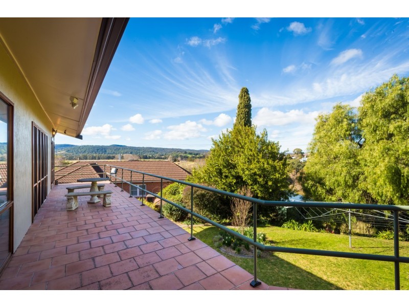 8 Belmore Street, Bega NSW 2550