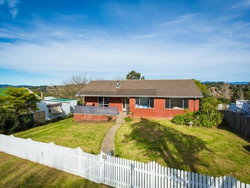 30 Belmore Street, Bega NSW 2550