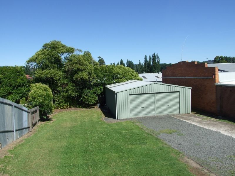 5 Peden Street, Bega NSW 2550