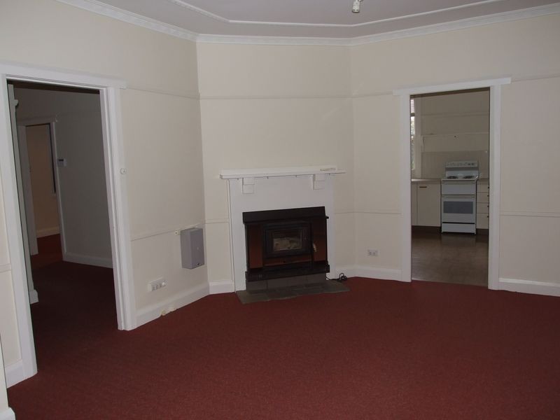 5 Peden Street, Bega NSW 2550