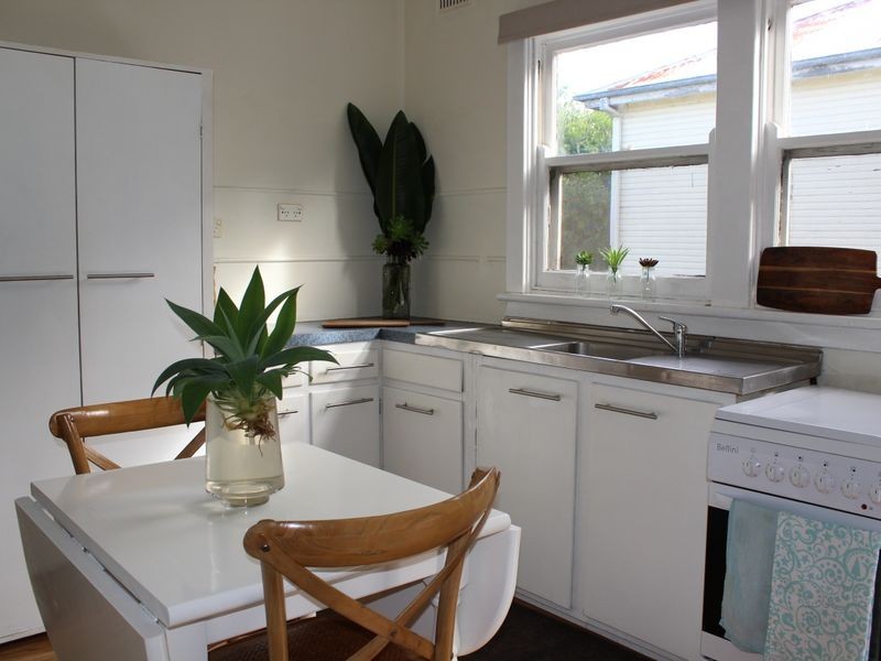 10 Wallace Street, Bega NSW 2550