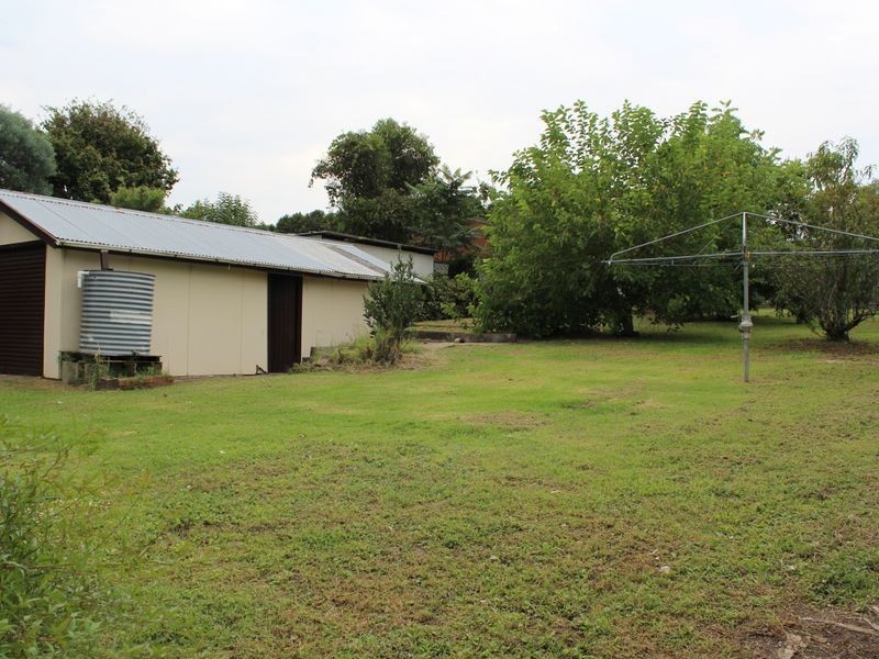 10 Wallace Street, Bega NSW 2550