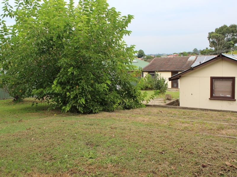 10 Wallace Street, Bega NSW 2550