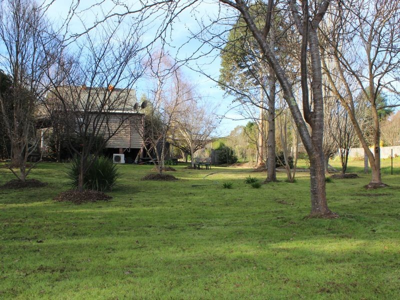 22 Hoyer Street, Cobargo NSW 2550