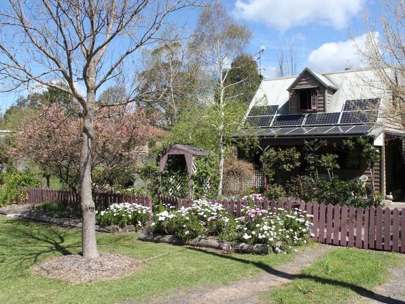 22 Hoyer Street, Cobargo NSW 2550