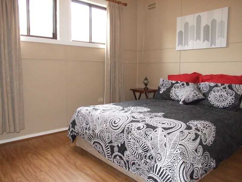 10 Wallace Street, Bega NSW 2550