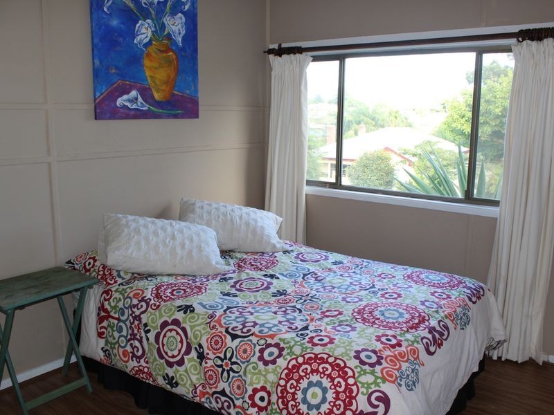 10 Wallace Street, Bega NSW 2550